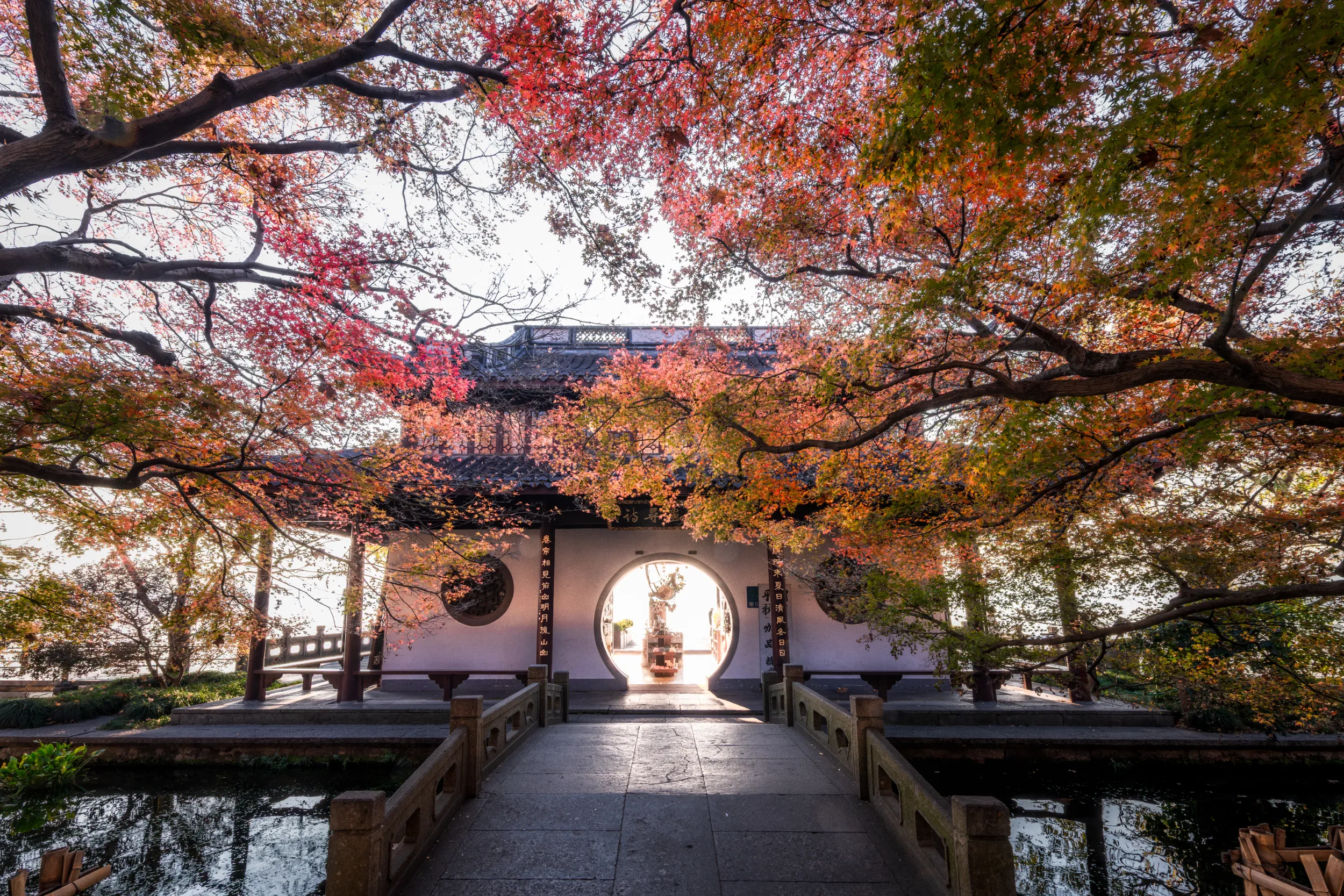 平湖秋晓